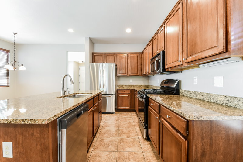 2,425/Mo, 3419 W Darien Way Phoenix, AZ 85086 Kitchen View 2