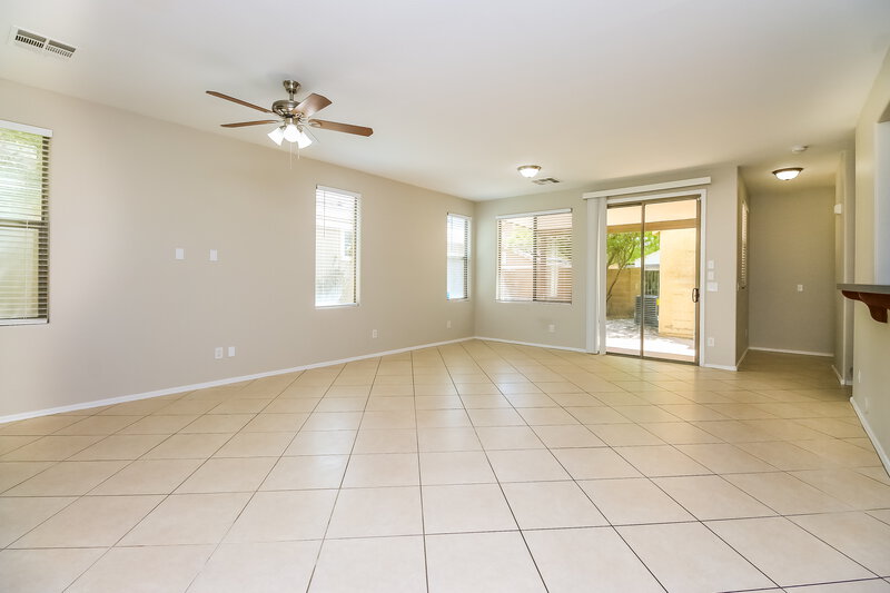 2,240/Mo, 3639 E Yeager Ct Gilbert, AZ 85295 Living Room View 2