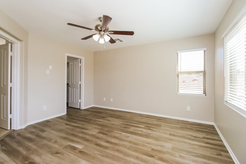 2,240/Mo, 3639 E Yeager Ct Gilbert, AZ 85295 Main Bedroom View 2
