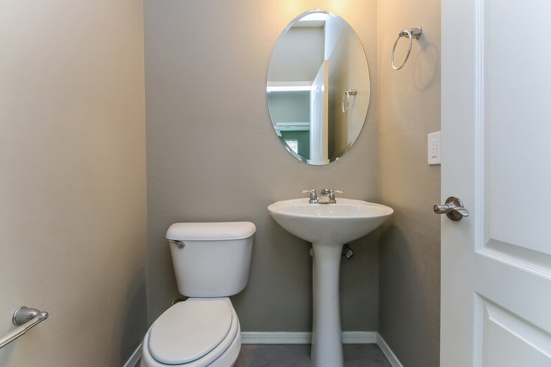 2,650/Mo, 4267 E Toledo St Gilbert, AZ 85295 Powder Room View