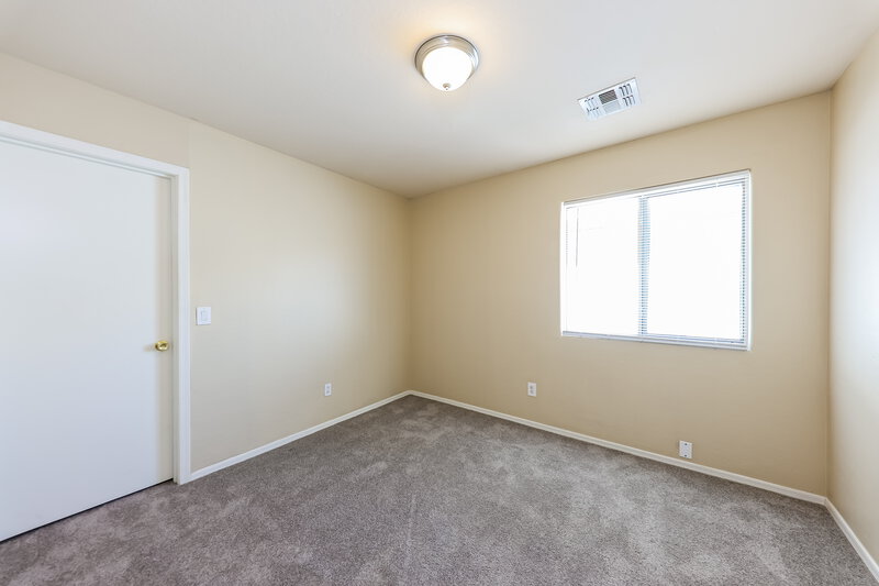 1,960/Mo, 10855 W Edgemont Ave Avondale, AZ 85392 Bedroom View 2