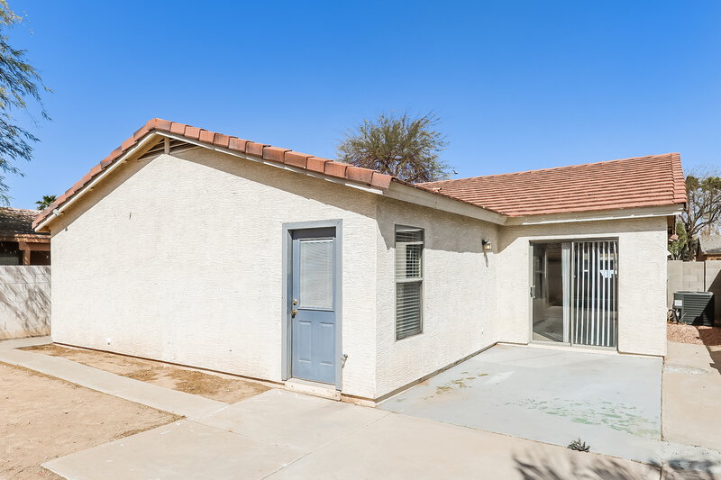 1,960/Mo, 10855 W Edgemont Ave Avondale, AZ 85392 Rear View