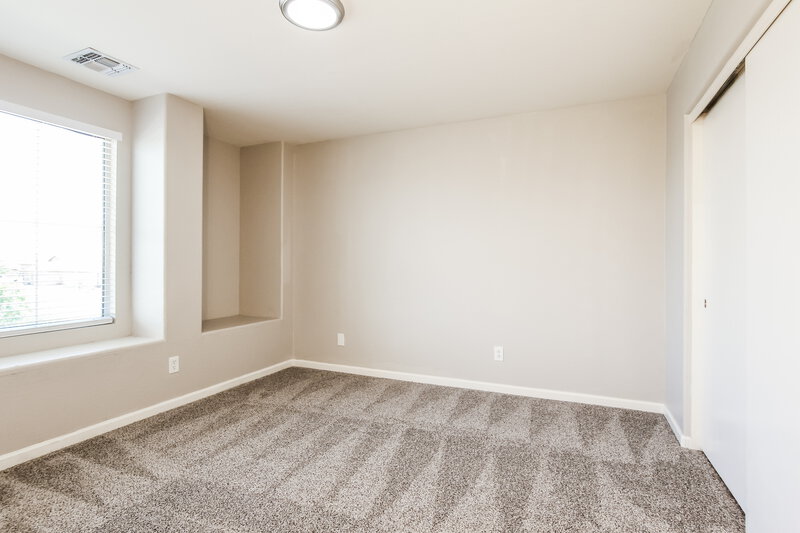2,830/Mo, 7310 N 82nd Ave Glendale, AZ 85303 Bedroom View 3