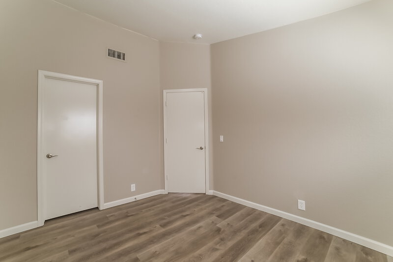2,225/Mo, 5915 W Desert Cove Ave Glendale, AZ 85304 Bedroom View 2