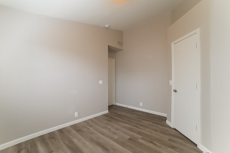 2,225/Mo, 5915 W Desert Cove Ave Glendale, AZ 85304 Bedroom View 4