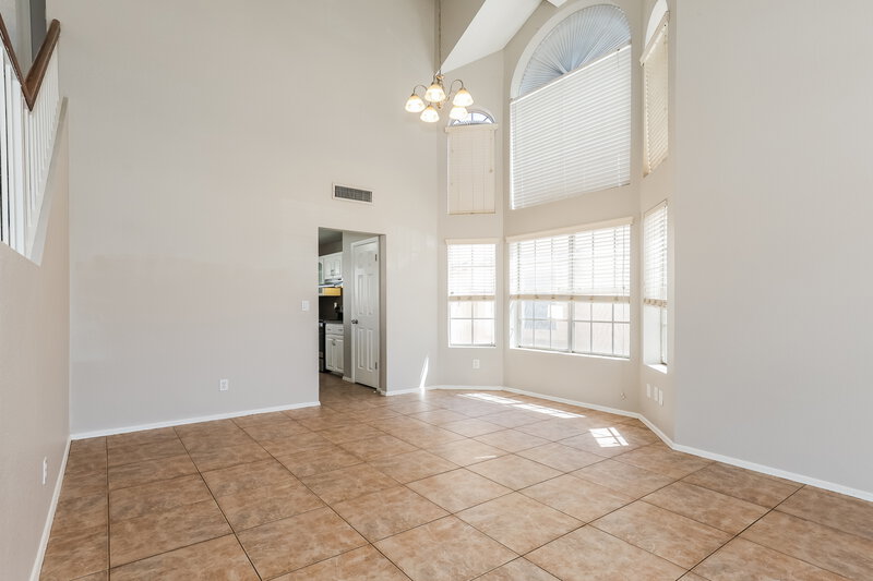 2,855/Mo, 4214 E Saltsage Dr Phoenix, AZ 85048 Living Room View 2
