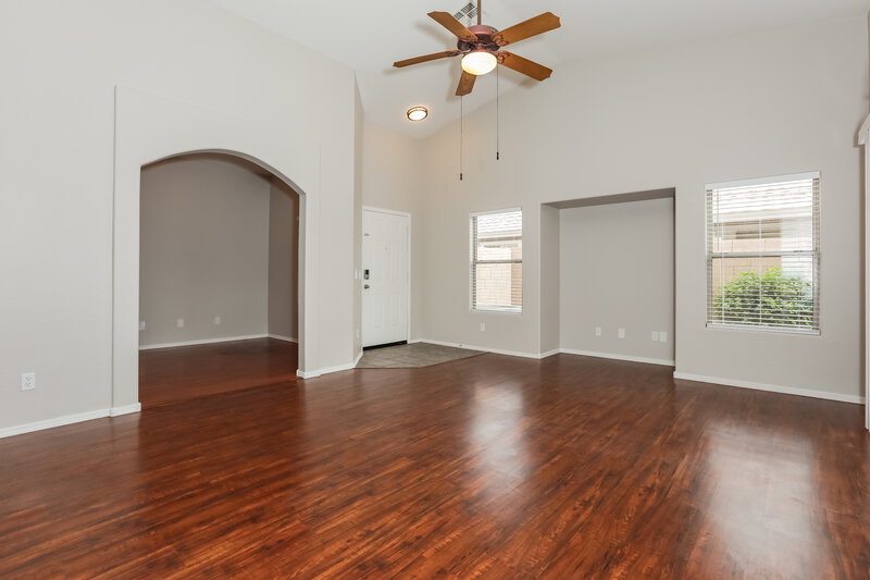 2,605/Mo, 3801 S Joshua Tree Ln Gilbert, AZ 85297 Living Room View