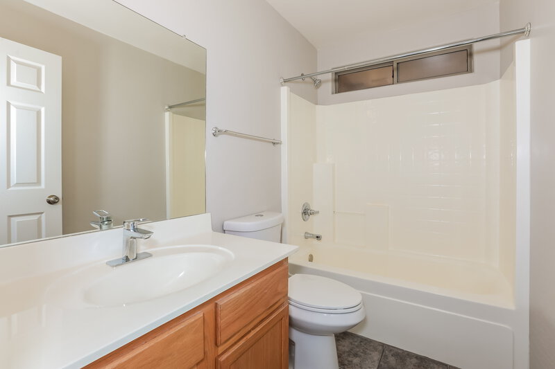 2,605/Mo, 3801 S Joshua Tree Ln Gilbert, AZ 85297 Bathroom View