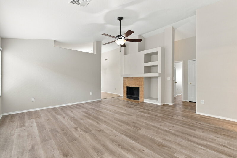 2,355/Mo, 305 N Abalone Dr Gilbert, AZ 85233 Living Room View