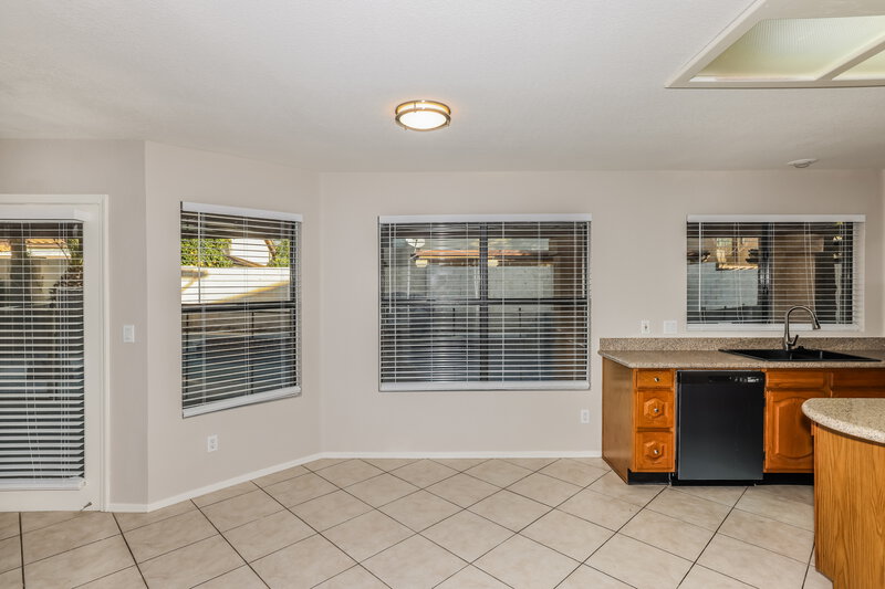 3,585/Mo, 6934 W Kristal Way Glendale, AZ 85308 Breakfast Nook View