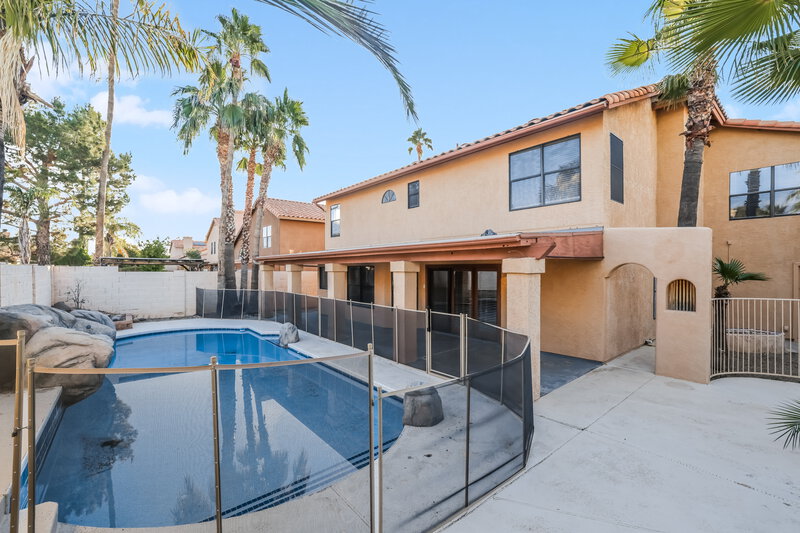 3,585/Mo, 6934 W Kristal Way Glendale, AZ 85308 Rear View