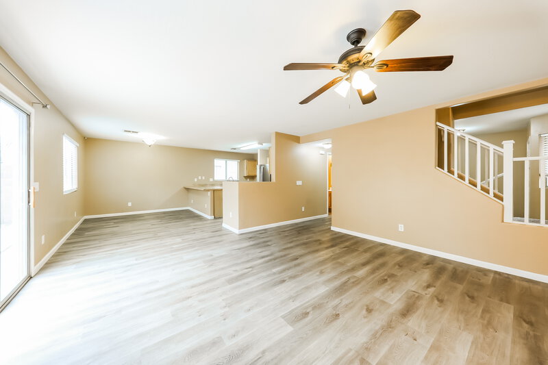 1,975/Mo, 12927 W Peppertree Ln Glendale, AZ 85307 Living Room View 2