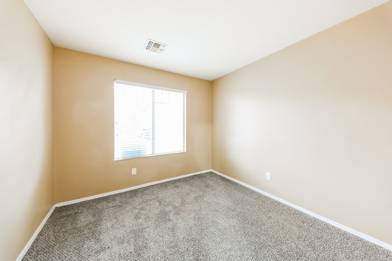 1,975/Mo, 12927 W Peppertree Ln Glendale, AZ 85307 Bedroom View 3
