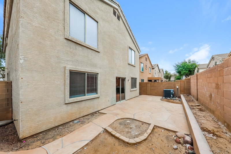 1,975/Mo, 12927 W Peppertree Ln Glendale, AZ 85307 Rear View