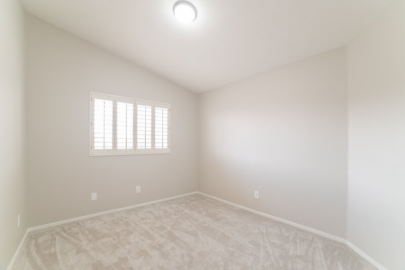2,810/Mo, 19251 N 79th Dr Glendale, AZ 85308 Family Room View