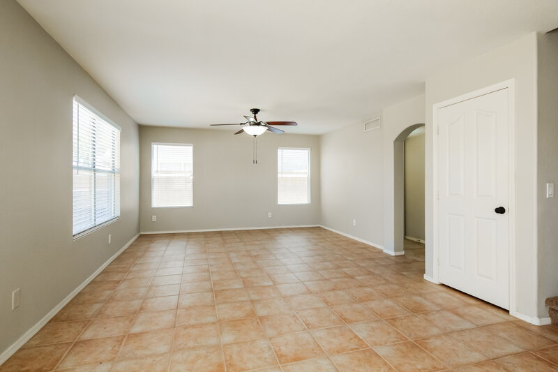 2,790/Mo, 19251 N 79th Dr Glendale, AZ 85308 Misc View 4