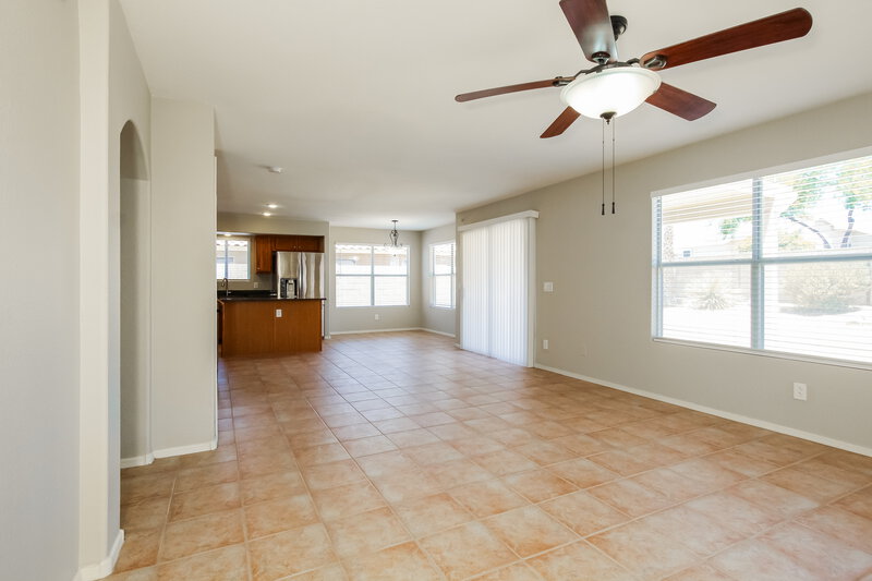 2,790/Mo, 19251 N 79th Dr Glendale, AZ 85308 Misc View 5