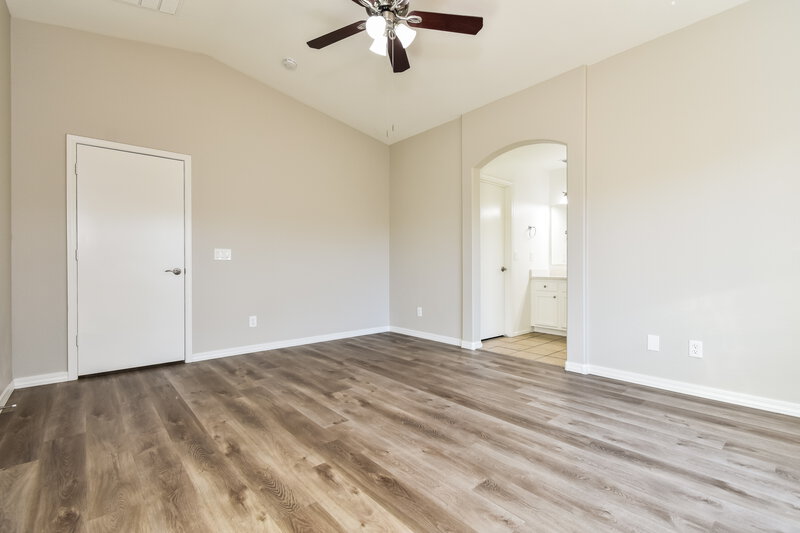 1,790/Mo, 15345 W Laurel Ln Surprise, AZ 85379 Main Bedroom View