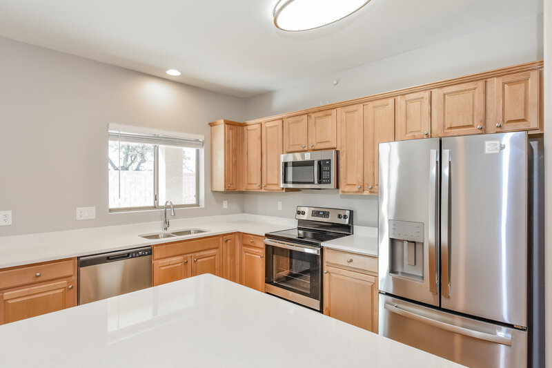 1,880/Mo, 17747 W Port Royale Ln Surprise, AZ 85388 Kitchen View