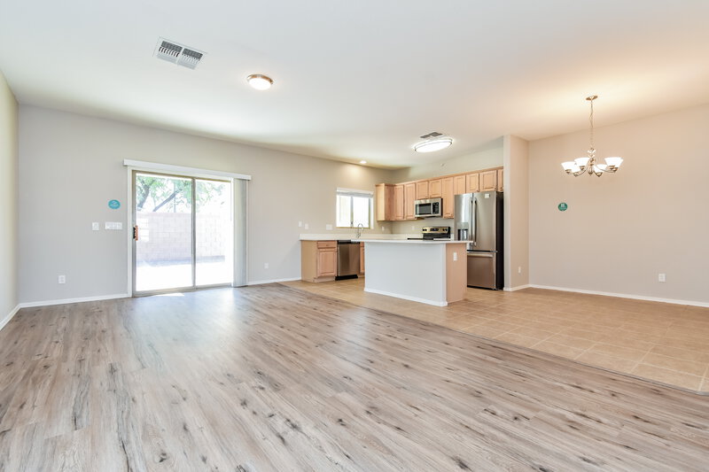 1,880/Mo, 17747 W Port Royale Ln Surprise, AZ 85388 Family Room View