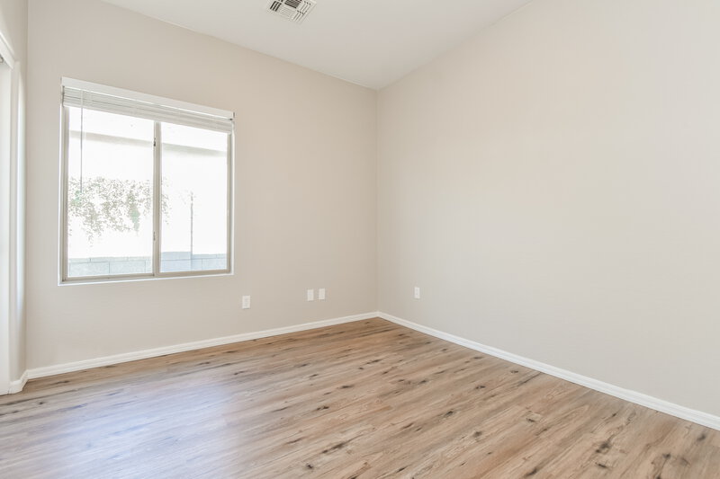 1,880/Mo, 17747 W Port Royale Ln Surprise, AZ 85388 Bedroom View 2