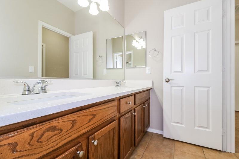 1,835/Mo, 15119 W Banff Ln Surprise, AZ 85379 Bathroom View