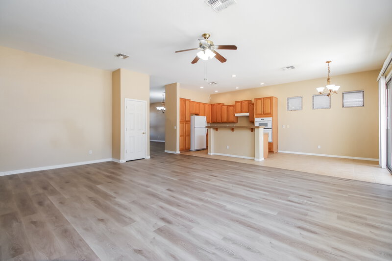 3,090/Mo, 513 W Remington Dr Chandler, AZ 85286 Living Room View 2