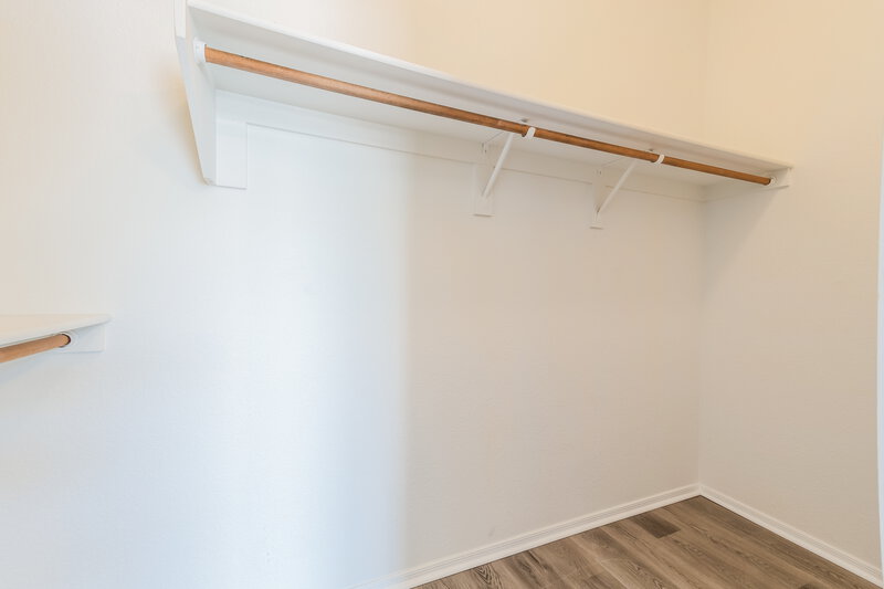 2,370/Mo, 1151 E Jupiter Pl Chandler, AZ 85225 Walk In Closet View