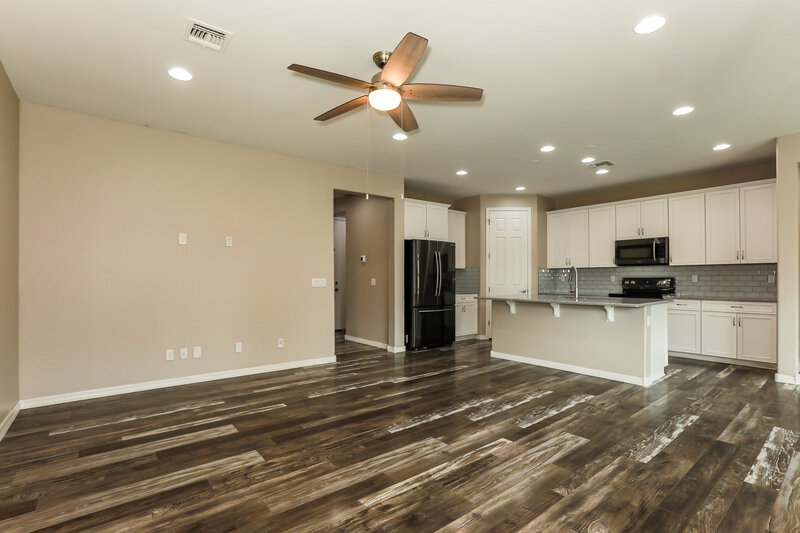 1,895/Mo, 4411 W Kirkland Ave San Tan Valley, AZ 85144 Living Room View 2
