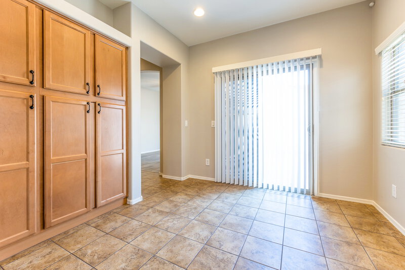 2,270/Mo, 4736 E Redfield Rd Gilbert, AZ 85234 Dining Room View