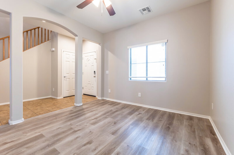 2,270/Mo, 4736 E Redfield Rd Gilbert, AZ 85234 Den View
