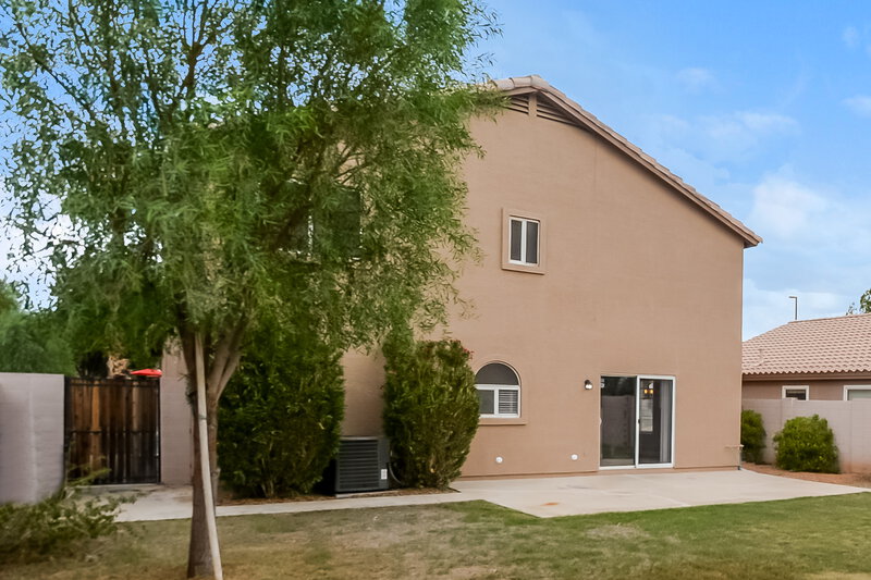 2,185/Mo, 1344 S Portland Ave Gilbert, AZ 85296 Rear View