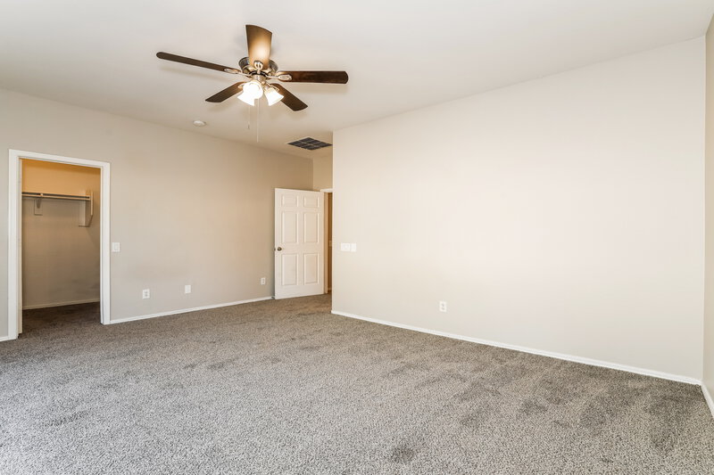 1,910/Mo, 5218 W Glass Ln Laveen, AZ 85339 Main Bedroom View 2
