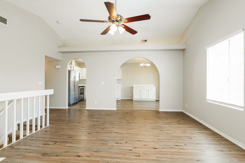 2,525/Mo, 8925 W Virginia Ave Phoenix, AZ 85037 Living Room View 2