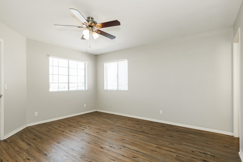 2,525/Mo, 8925 W Virginia Ave Phoenix, AZ 85037 Main Bedroom View