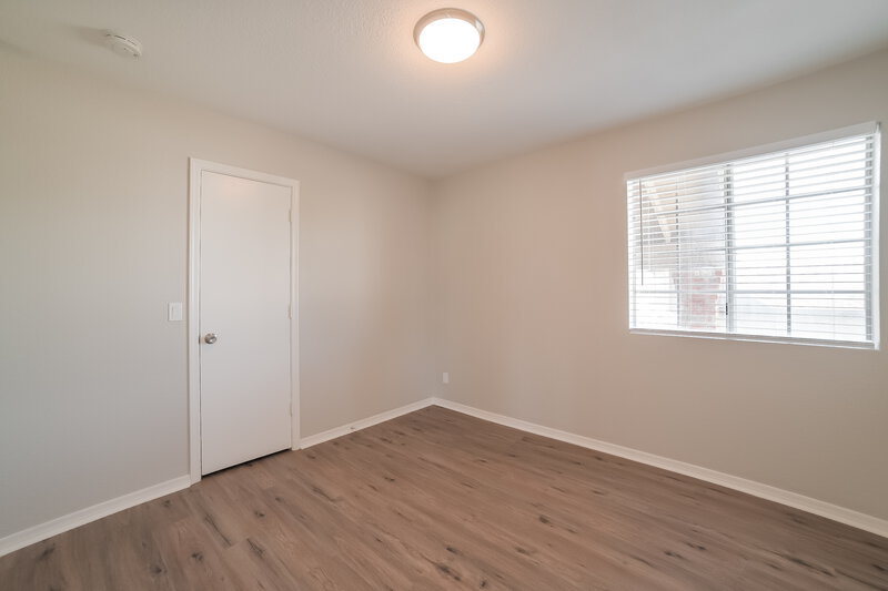 2,480/Mo, 8925 W Virginia Ave Phoenix, AZ 85037 Bedroom View 3