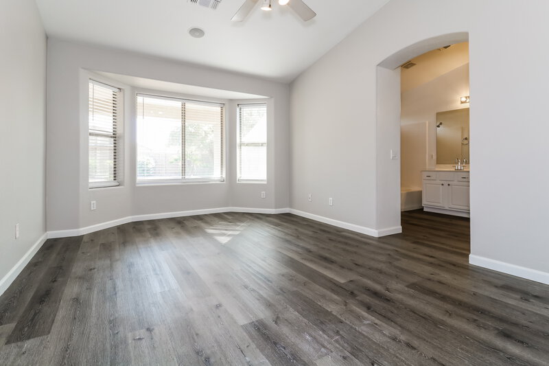 2,230/Mo, 2201 S 82nd Ln Phoenix, AZ 85043 Main Bedroom View