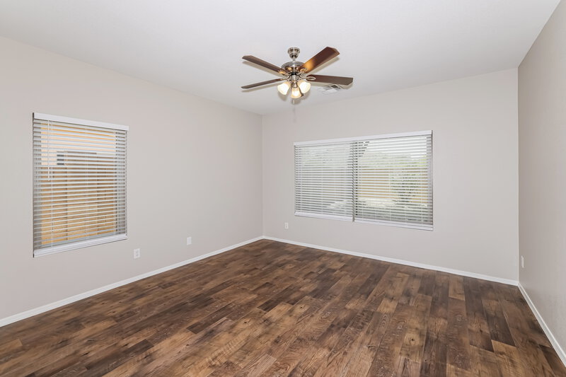 1,950/Mo, 21234 N 94th Ln Peoria, AZ 85382 Main Bedroom View