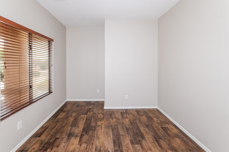1,950/Mo, 21234 N 94th Ln Peoria, AZ 85382 Bedroom View 2