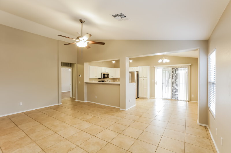 1,795/Mo, 13301 N 123rd Ln El Mirage, AZ 85335 Living Room View 4