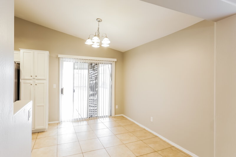 1,795/Mo, 13301 N 123rd Ln El Mirage, AZ 85335 Dining Room View 2