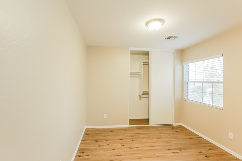 1,795/Mo, 13301 N 123rd Ln El Mirage, AZ 85335 Bedroom View 2