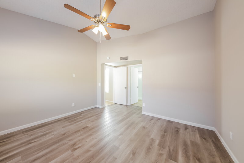 2,080/Mo, 18246 N 87th Dr Peoria, AZ 85382 Main Bedroom View 2