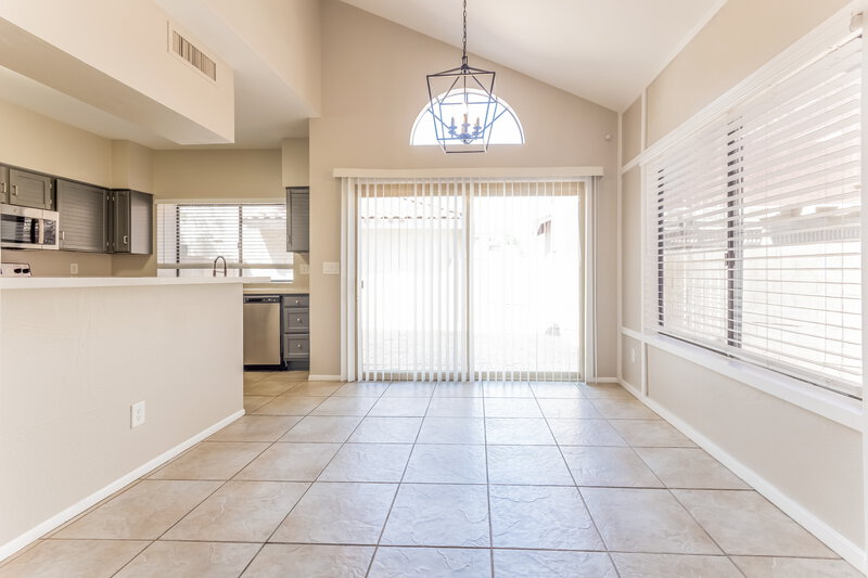 3,320/Mo, 25 W Gary Ave Gilbert, AZ 85233 Dining Room View