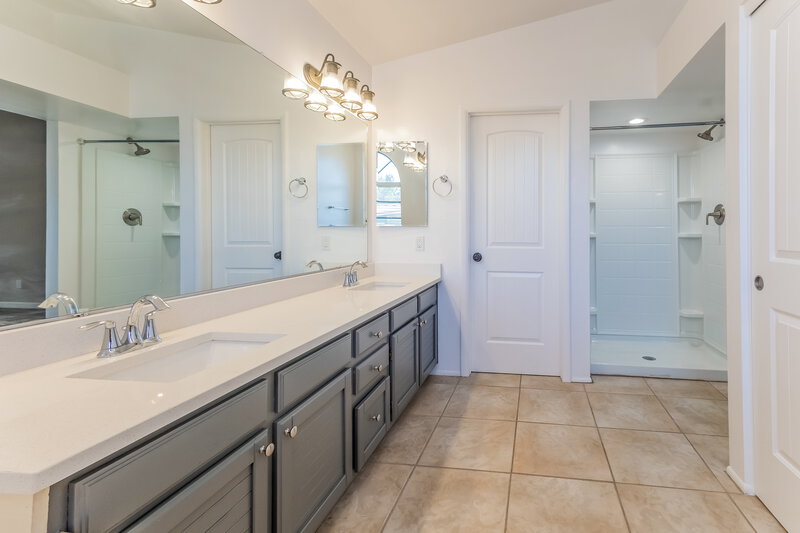 3,320/Mo, 25 W Gary Ave Gilbert, AZ 85233 Main Bathroom View 2