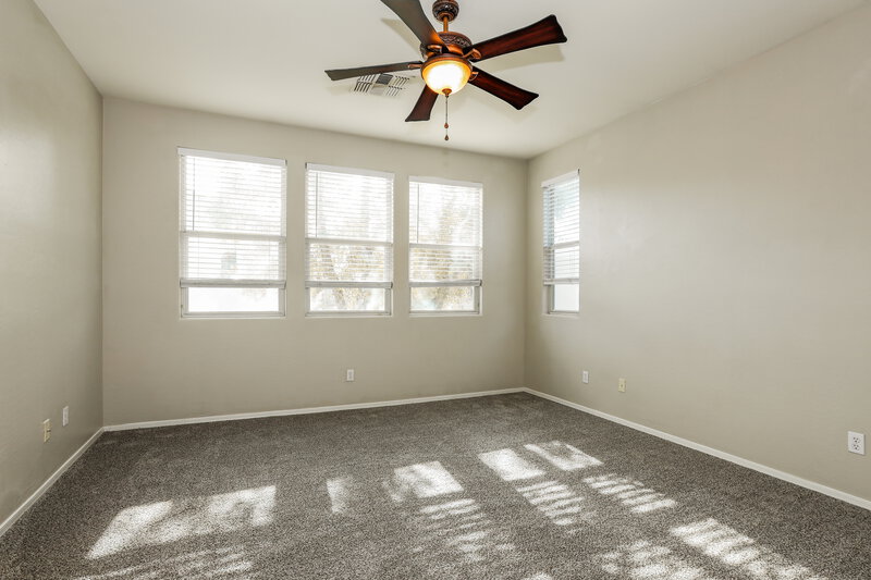 2,295/Mo, 1303 E Julian Dr Gilbert, AZ 85295 Main Bedroom View
