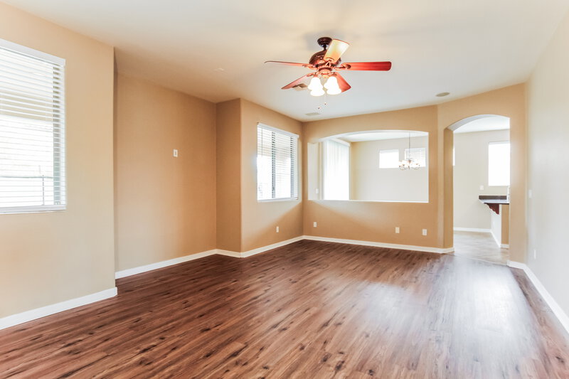 3,190/Mo, 4261 N 157th Ave Goodyear, AZ 85395 Dining Room View