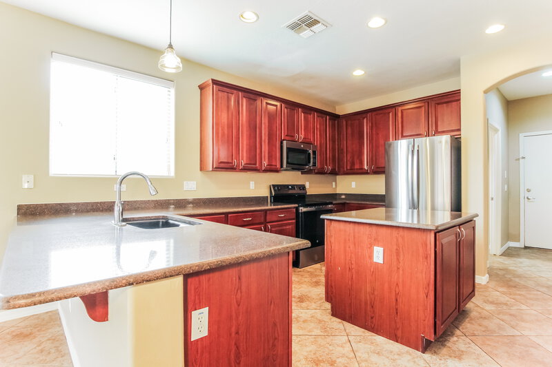 3,190/Mo, 4261 N 157th Ave Goodyear, AZ 85395 Kitchen View