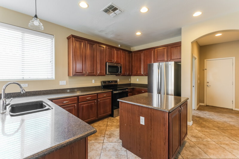 3,155/Mo, 4261 N 157th Ave Goodyear, AZ 85395 Kitchen View