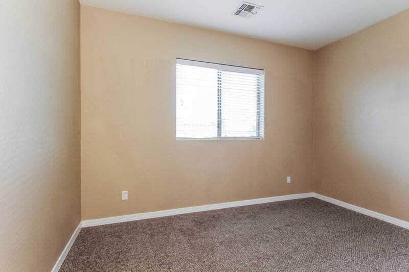 3,190/Mo, 4261 N 157th Ave Goodyear, AZ 85395 Bedroom View 3